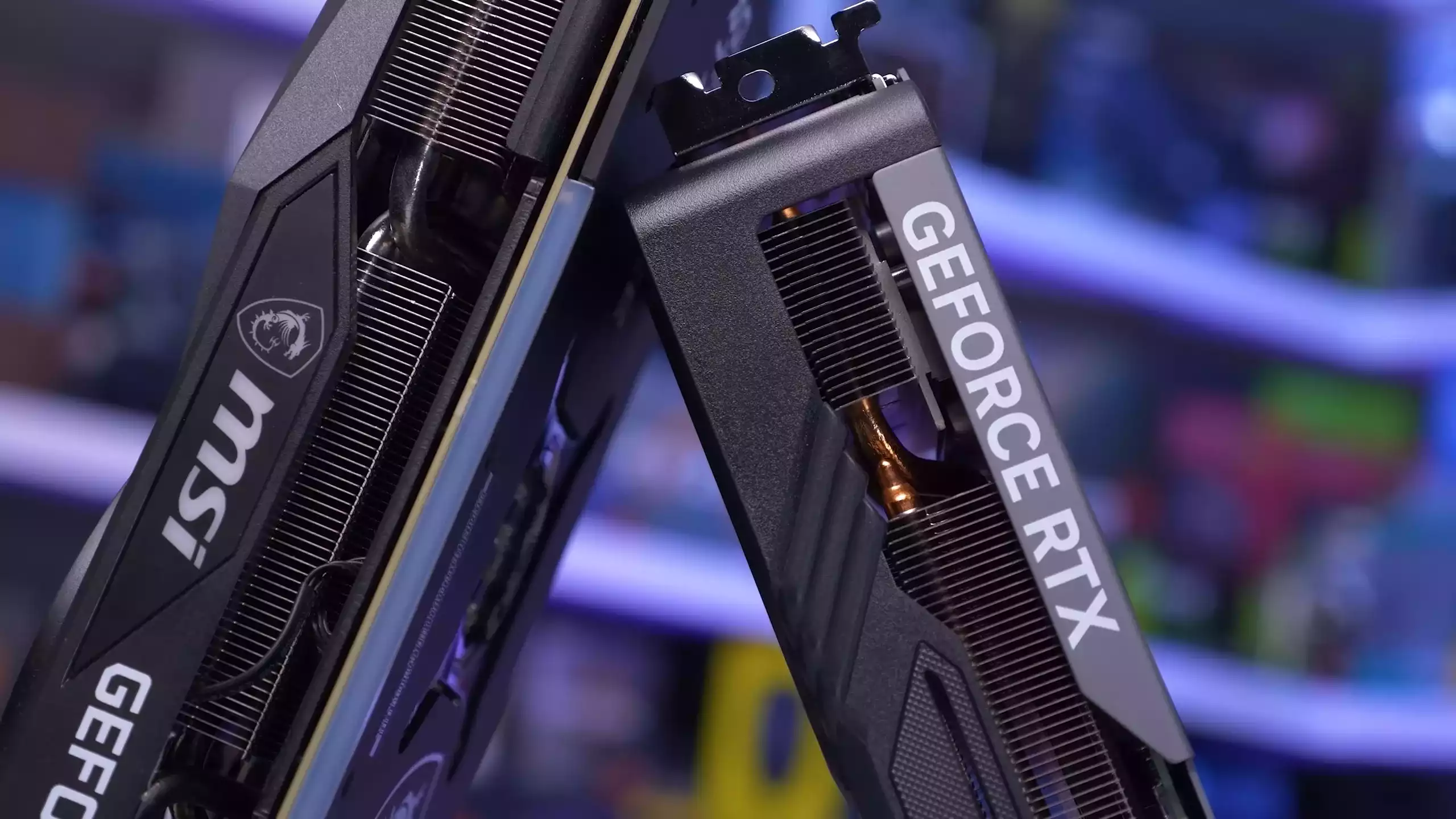 مقایسه RTX 4060 Ti 8GB و 16GB